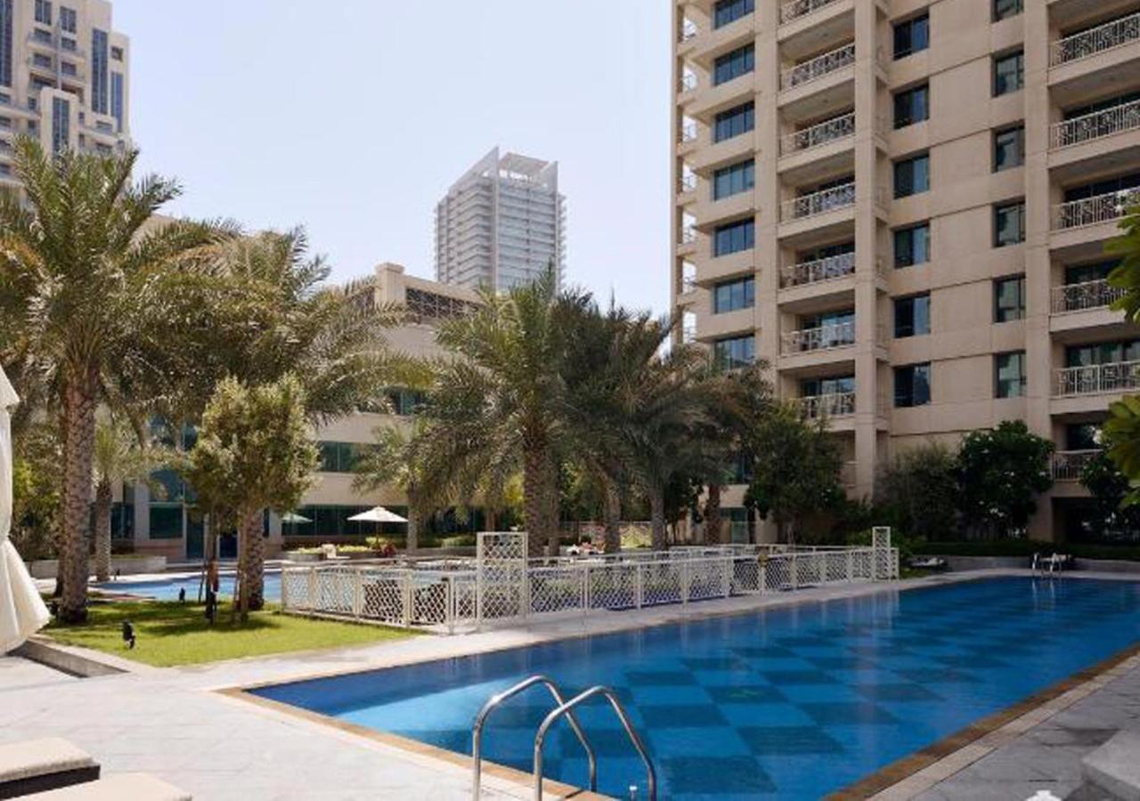 Signature Burj Khalifa View Residence ดูไบ ภายนอก รูปภาพ