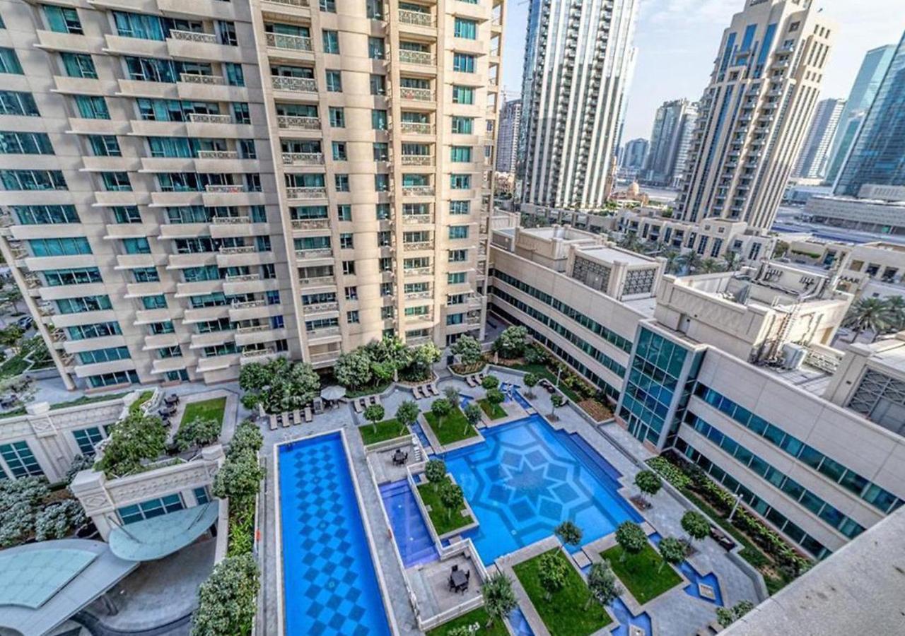 Signature Burj Khalifa View Residence ดูไบ ภายนอก รูปภาพ